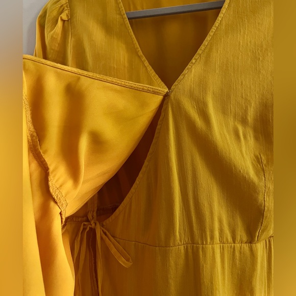 Old Navy Dress - Picture 6 of 9